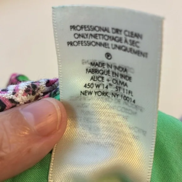 Alice + Olivia Crawford 100% Cotton Eyelet Smocked Top - Picture 9 of 9